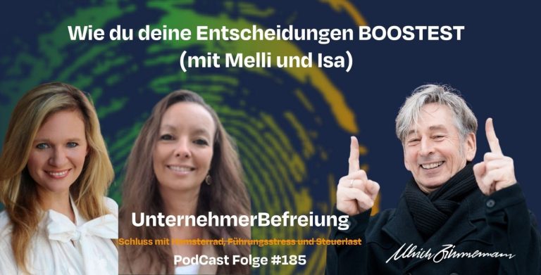 Drei Personen stehen auf einer Werbung zu Entscheidungsboosting mit einem bunten Hintergrund.